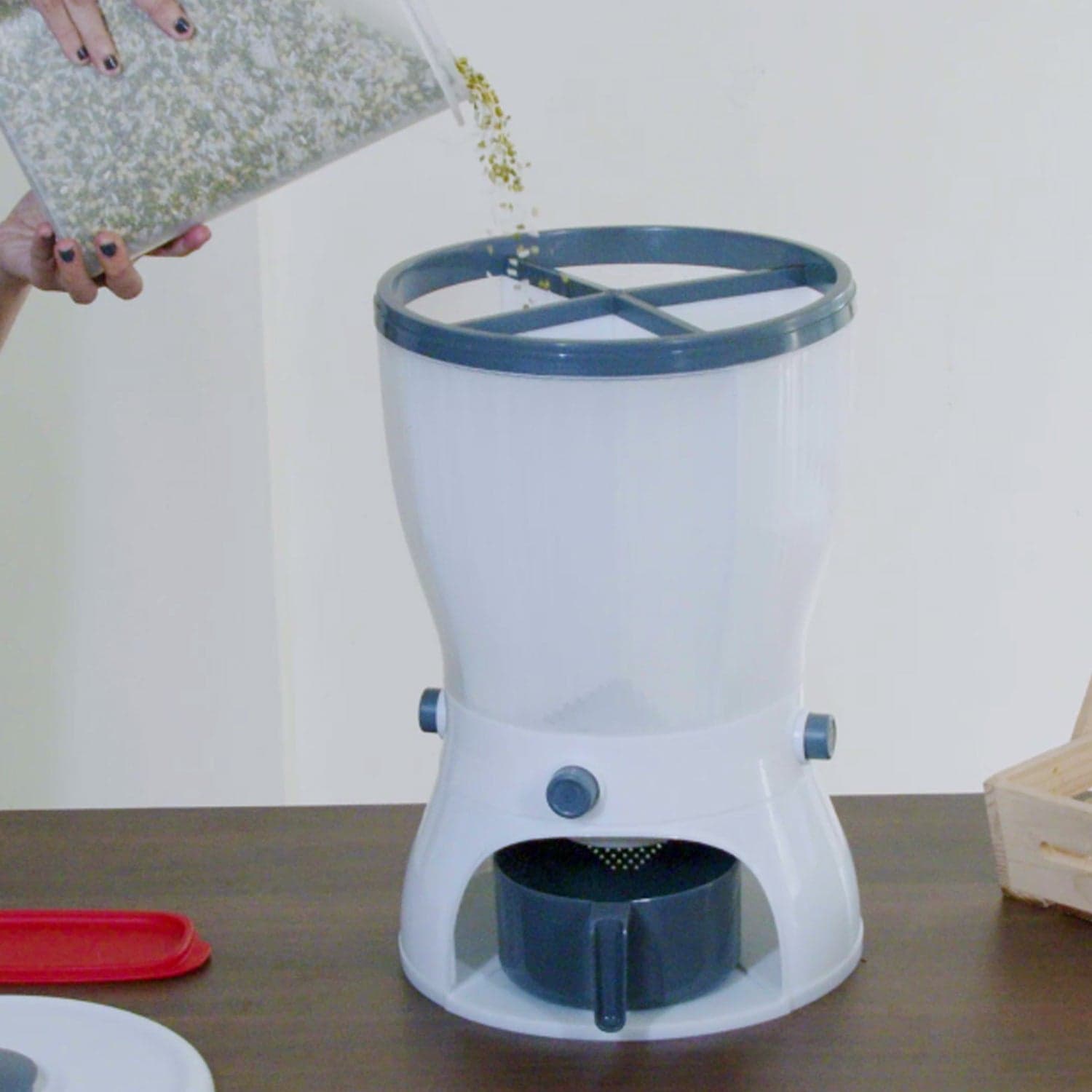 4-in-1 10L Rice & Grain Storage Dispenser thumbnail 4