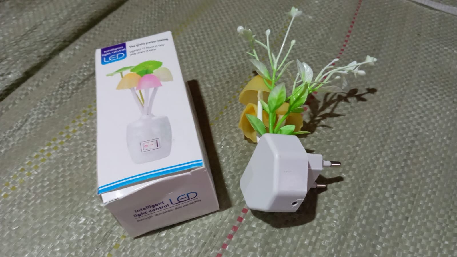 Fancy LED Mushroom Night Light of Color Changing Automatic On / Off Light Sensor Lamp for Kids thumbnail 7
