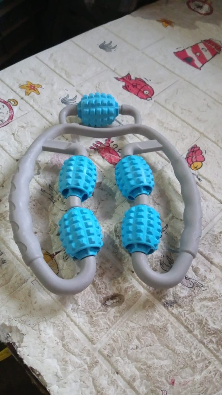 Muscle Massage Roller for Leg Soreness & Relaxation (5 Wheels, 1 Pc) thumbnail 7