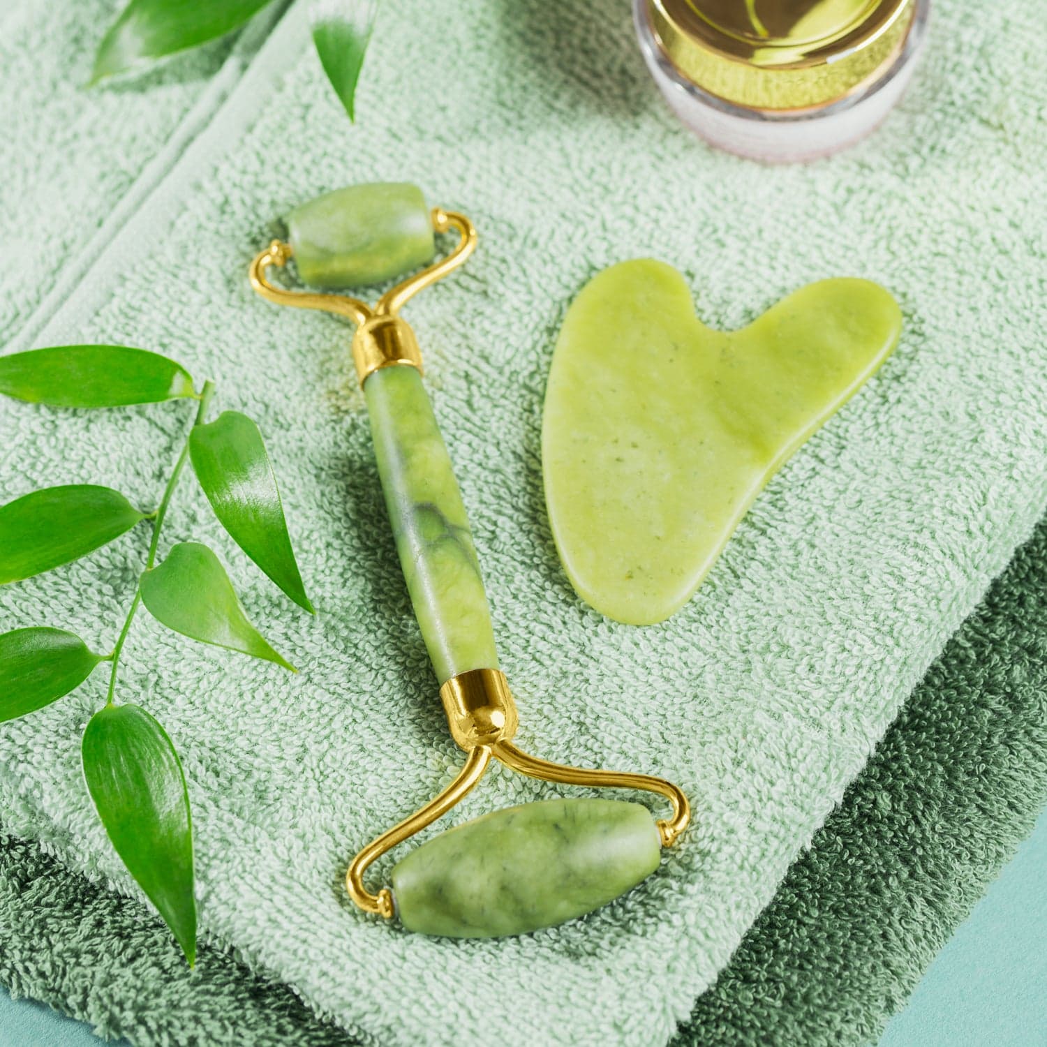 Jade Roller & Gua Sha Set Of Natural Face Massager For Anti-Aging thumbnail 9