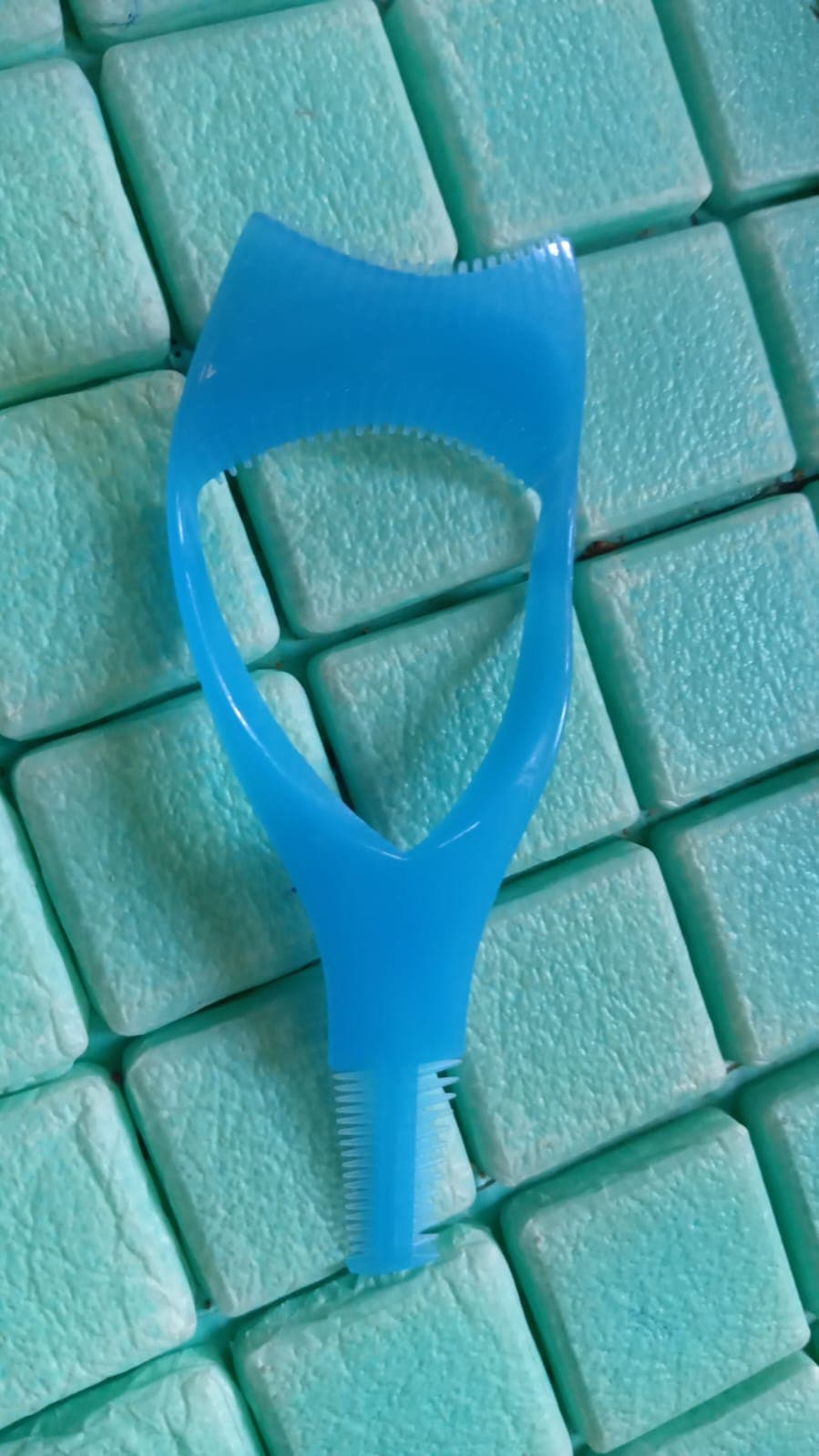 3-in-1 Plastic Eyelash Tool: Mascara Guide, Brush & Curler (1 Pc) thumbnail 8