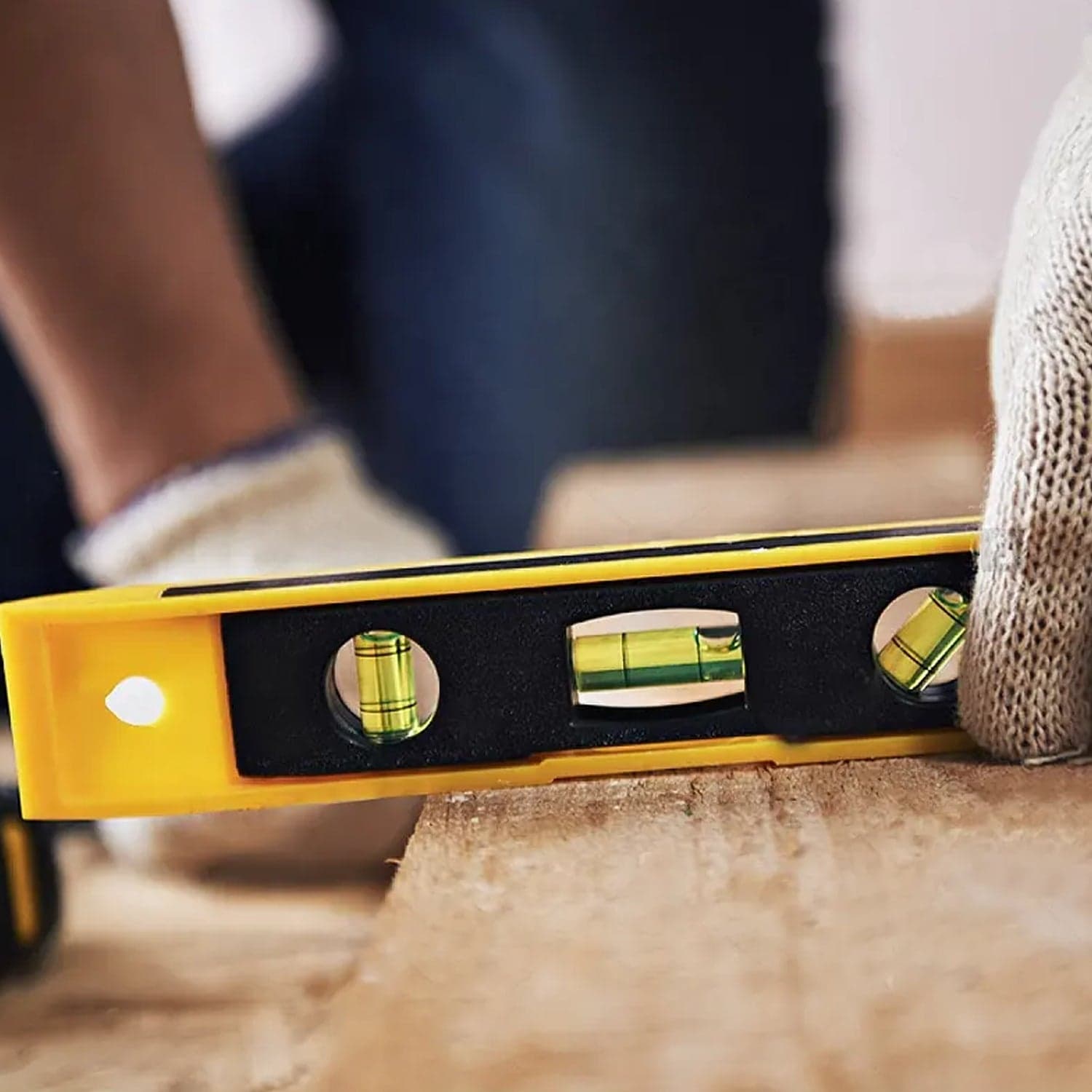 3 Bubble Mini Spirit Level Plastic Torpedo Carpenter's Spirit Level Measurement tools thumbnail 5