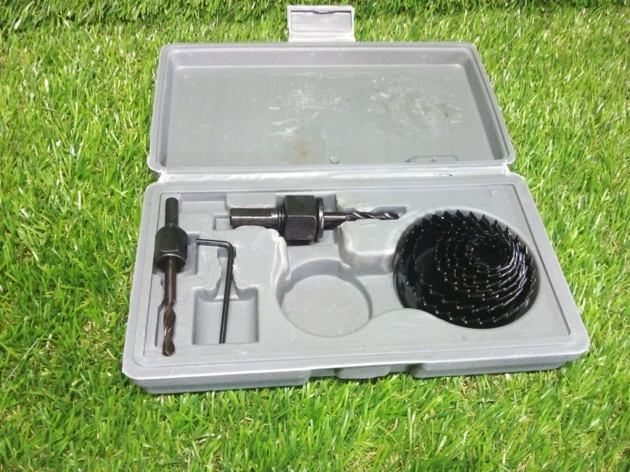 Hole Saw 11 Pc For Making Holes Over Walls For Types Of Purposes Etc. thumbnail 9