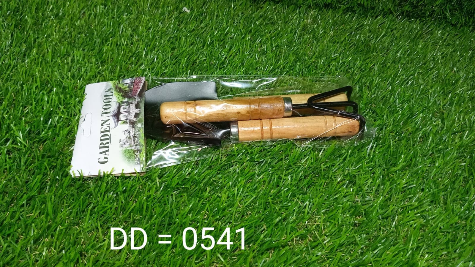 Small sized Hand Cultivator, Small Trowel, Garden Fork (Set of 3) thumbnail 7