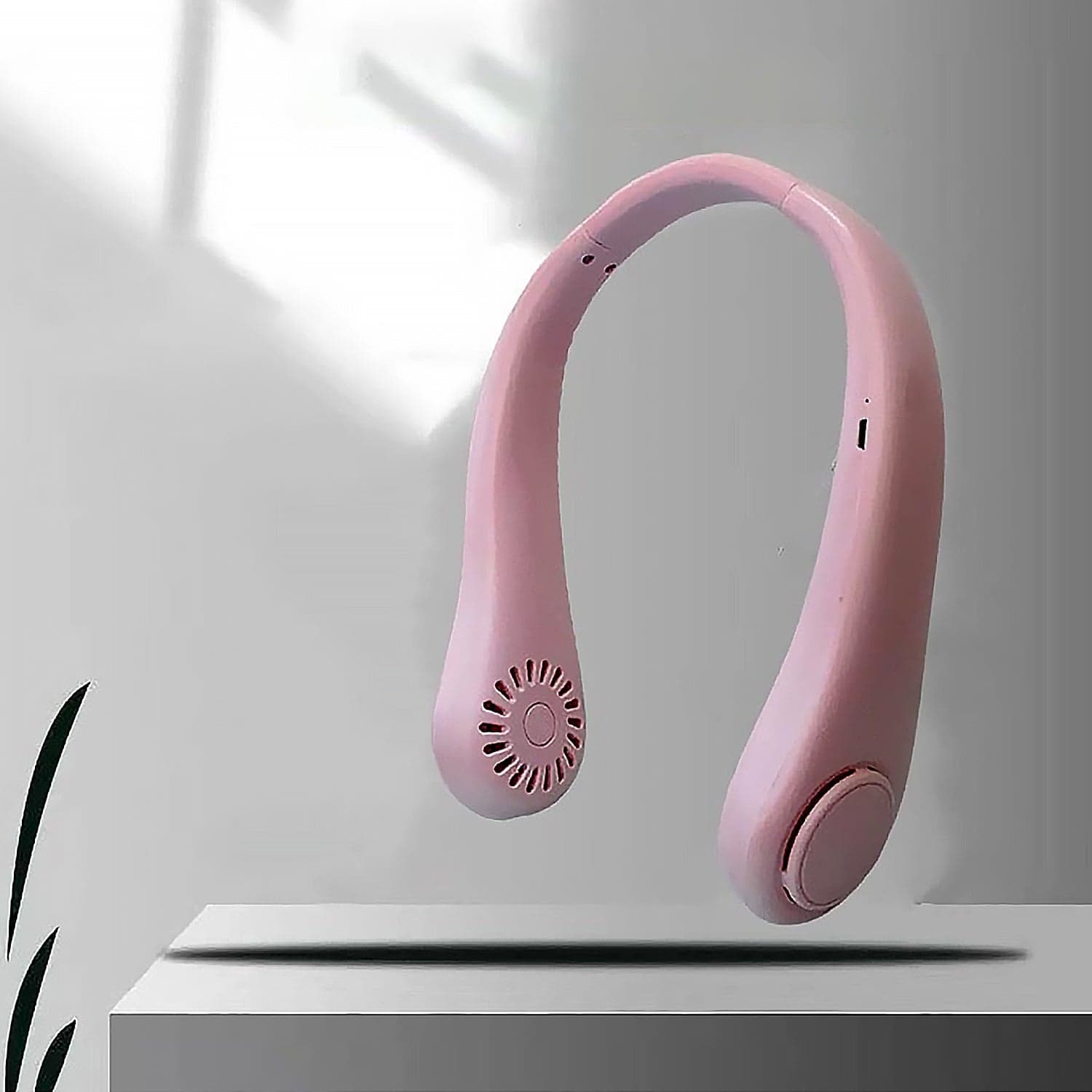 Portable Neck Fan: Holiday Hands Free Bladeless Neck Fan thumbnail 4