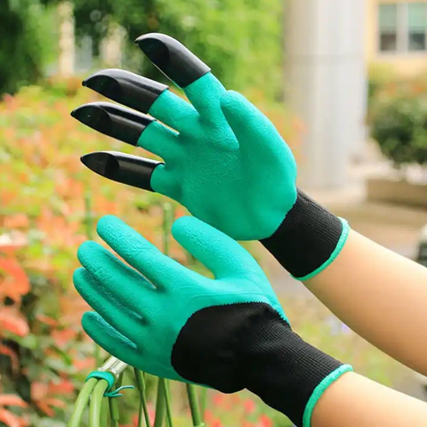 Heavy Duty Garden Gloves with Claws (Washable): 1 Pair (Mix Color) thumbnail 1