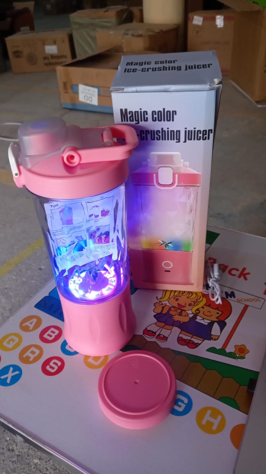 Eletric Crusher Juicer With Multicolor Light, 8 Blades (600 ML / Multicolor) thumbnail 9
