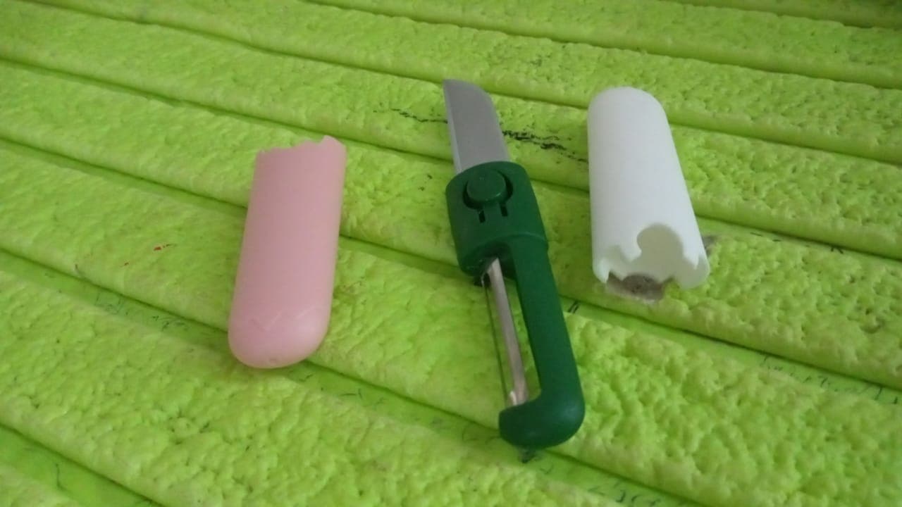2-in-1 Multifunctional Knife & Sawtooth Peeler for Fruits and Vegetables thumbnail 9