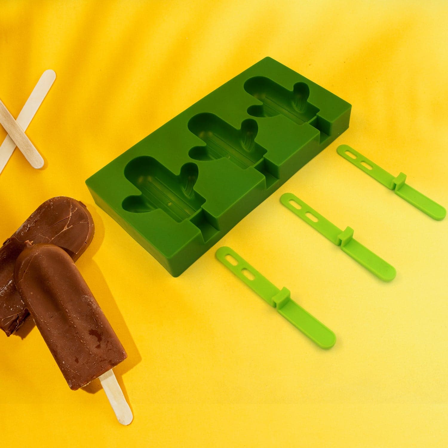 Ice Cream Mould Sicle Mold, Cactus Shape Ice Molds Homemade Sicle For Diy Ice Sicle, 3-Cavity Summer Food Kitchen Tools (1 Pc) thumbnail 5