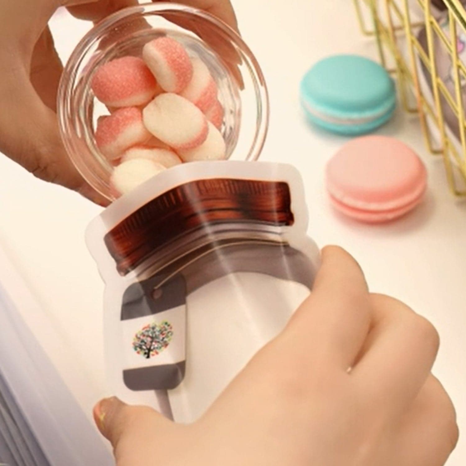 Plastic Transparent Big Jar Shaped Pouch With Zipper (1 Pc) thumbnail 6