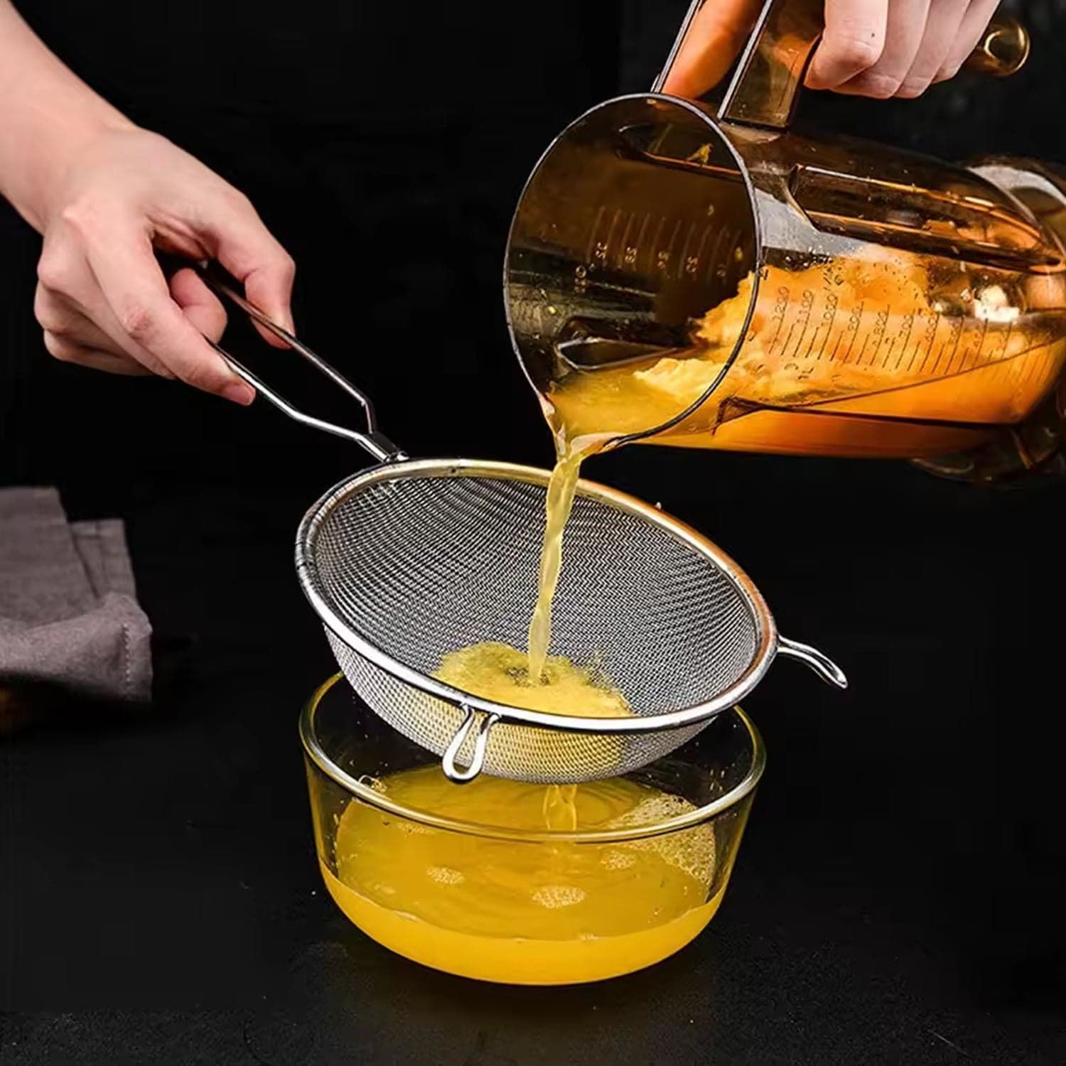 Big Mesh Strainer With Handle Stainless Steel Oil Straine, Mesh Sieve Strainer(1 Pc) thumbnail 3