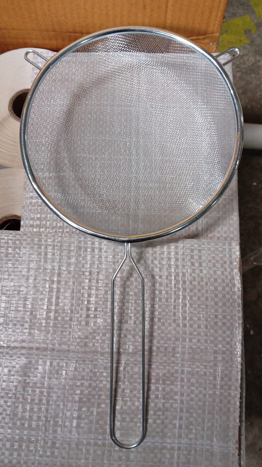 Big Mesh Strainer With Handle Stainless Steel Oil Straine, Mesh Sieve Strainer(1 Pc) thumbnail 7