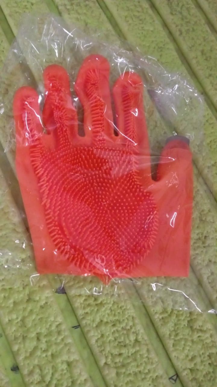 Silicone Glove with Multi-Function Blade for Cutting and Cleaning Vegetables Fruit and Other Cultures Gardening Tool (1 Pc) thumbnail 7