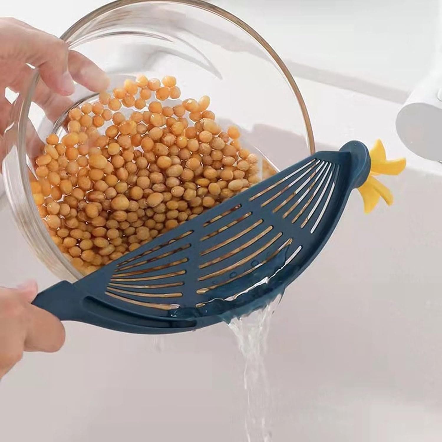 Plastic Multifunctional Kitchen Strainer Baffle Tool Handheld Filter for Rice Beans Peas (1 Pc) thumbnail 1