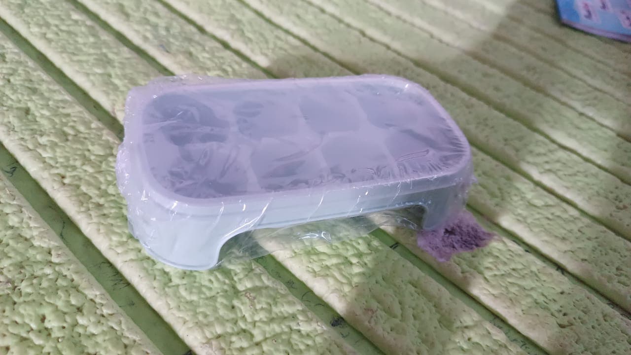 Ice Mold, 8 Grid Food Grade Portable Plastic Ice Tray (1 Pc / 15—8 Cm) thumbnail 8