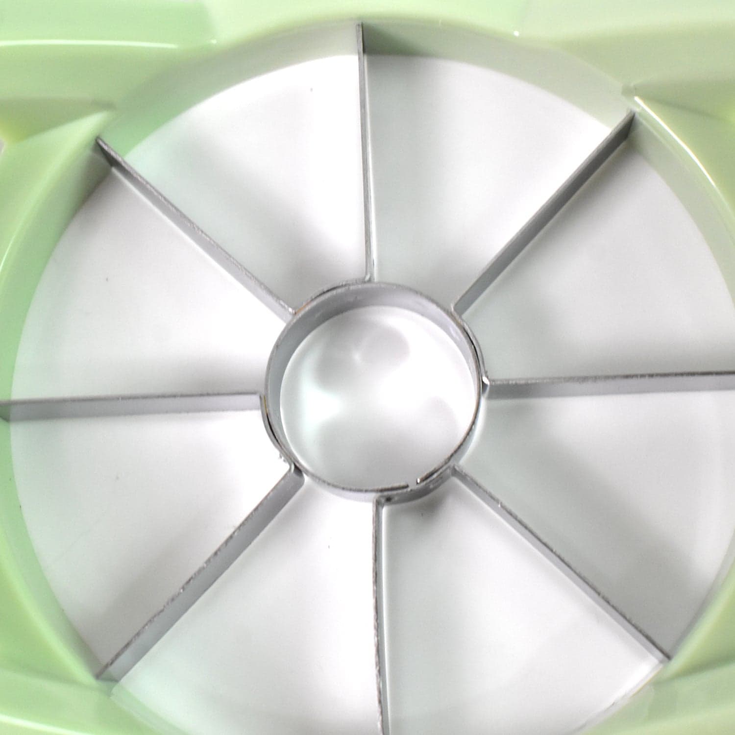 Fruit and Vegetable Cutter Stainless Steel Fruit Separator, 8-cut apple slicer (1 Pc) thumbnail 6