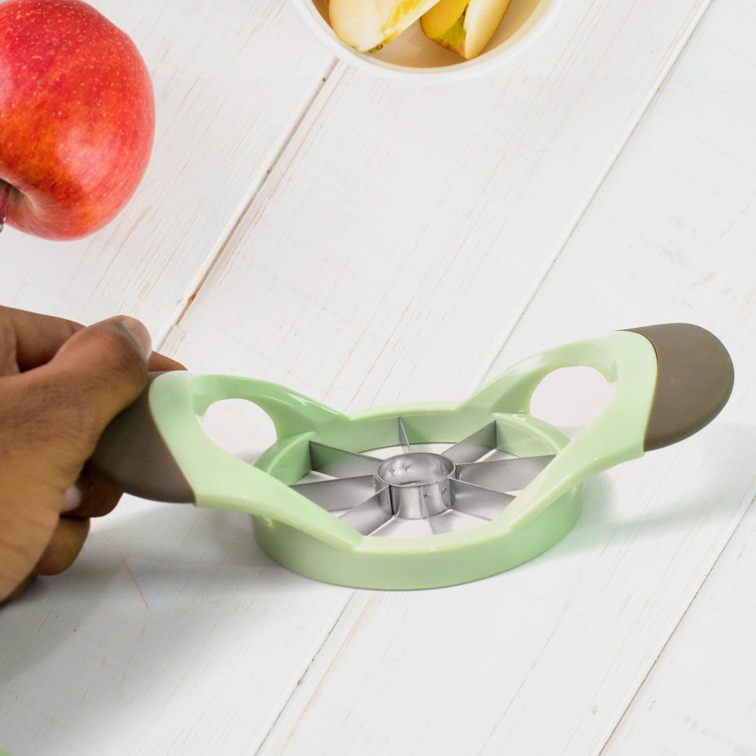 Fruit and Vegetable Cutter Stainless Steel Fruit Separator, 8-cut apple slicer (1 Pc) thumbnail 7