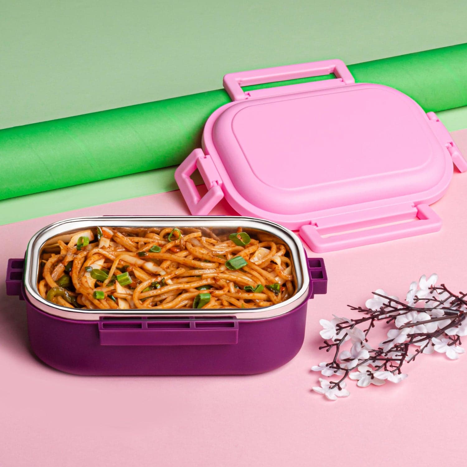 Insulated Testy Stainless Steel Leakproof Lunch Box With Spoon (1 Set) thumbnail 3