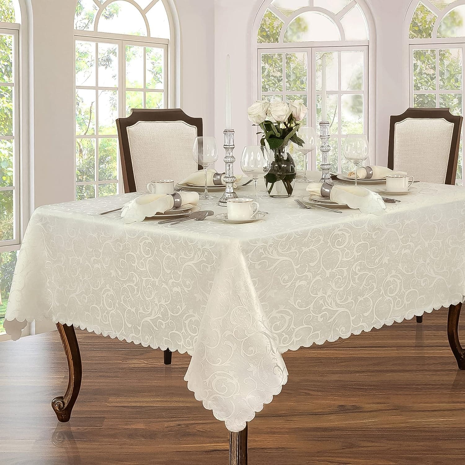 Reusable Table Cloth / Cover for Dining Picnic (140—140 Cm / 1 Pc) thumbnail 5