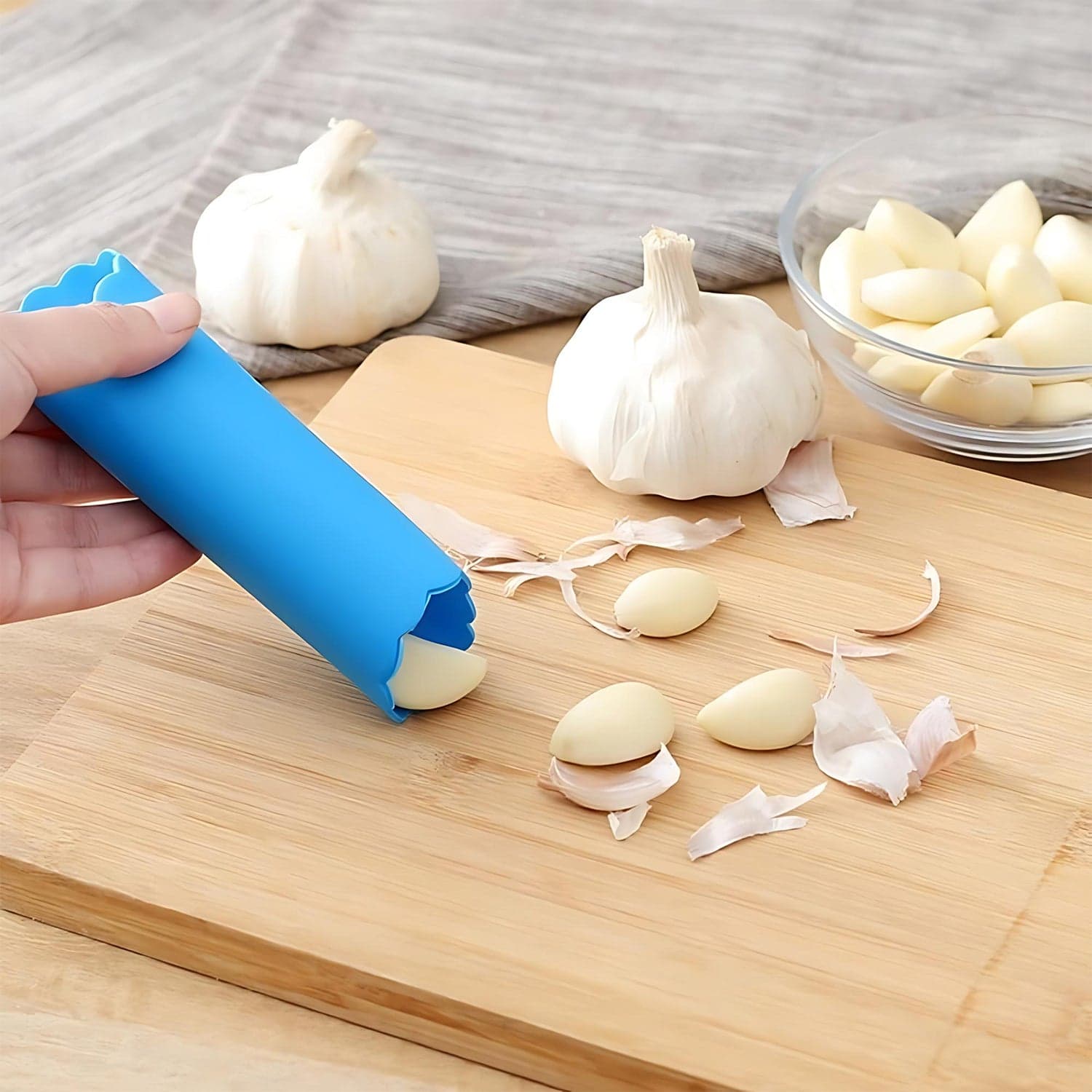 Silicone Garlic Peeler Tube thumbnail 3