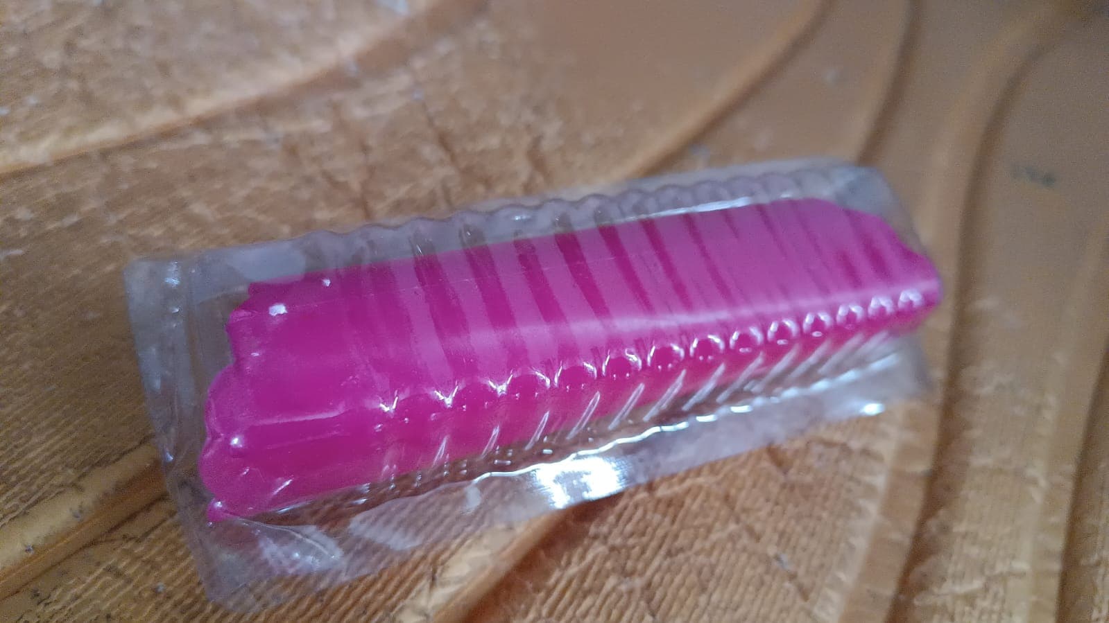 Silicone Garlic Peeler Tube thumbnail 7