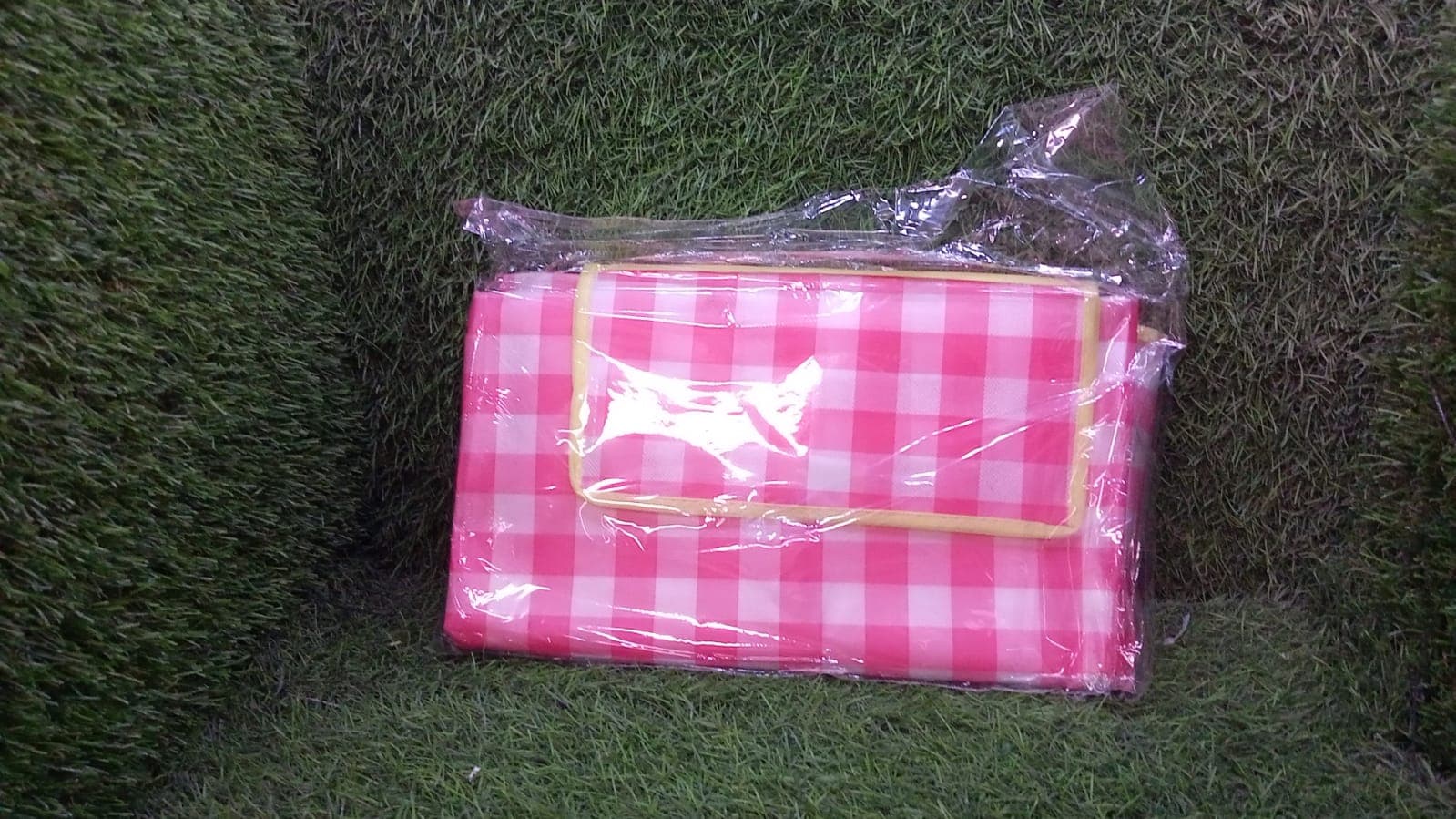 Picnic Blanket Beach Mat Waterproof Blanket Foldable Picnic, Beach, Camping thumbnail 5