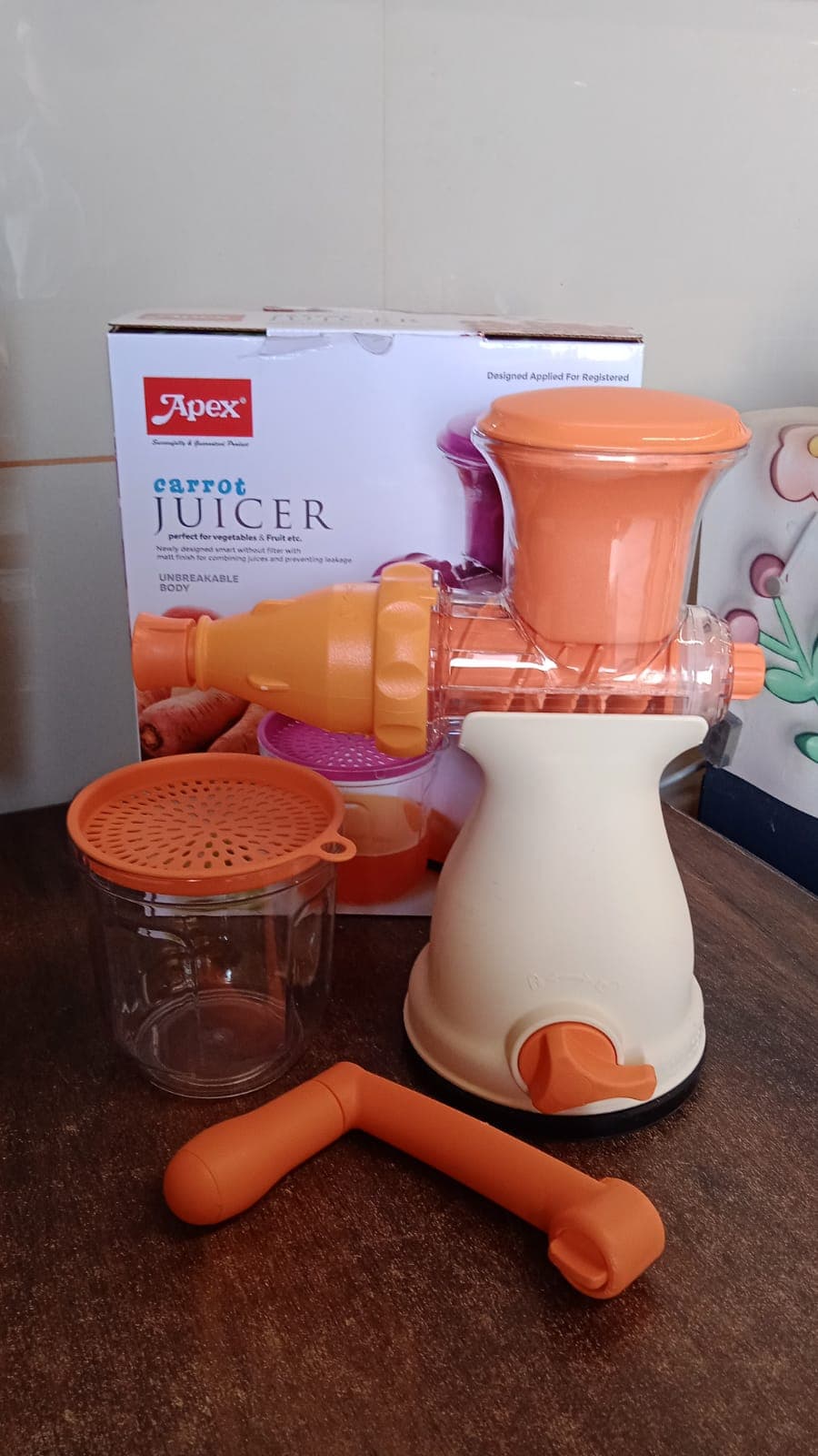 Apex Manual Carrot and Fruit Juicer of Heavy-Duty (1 Pc With Glass) thumbnail 6