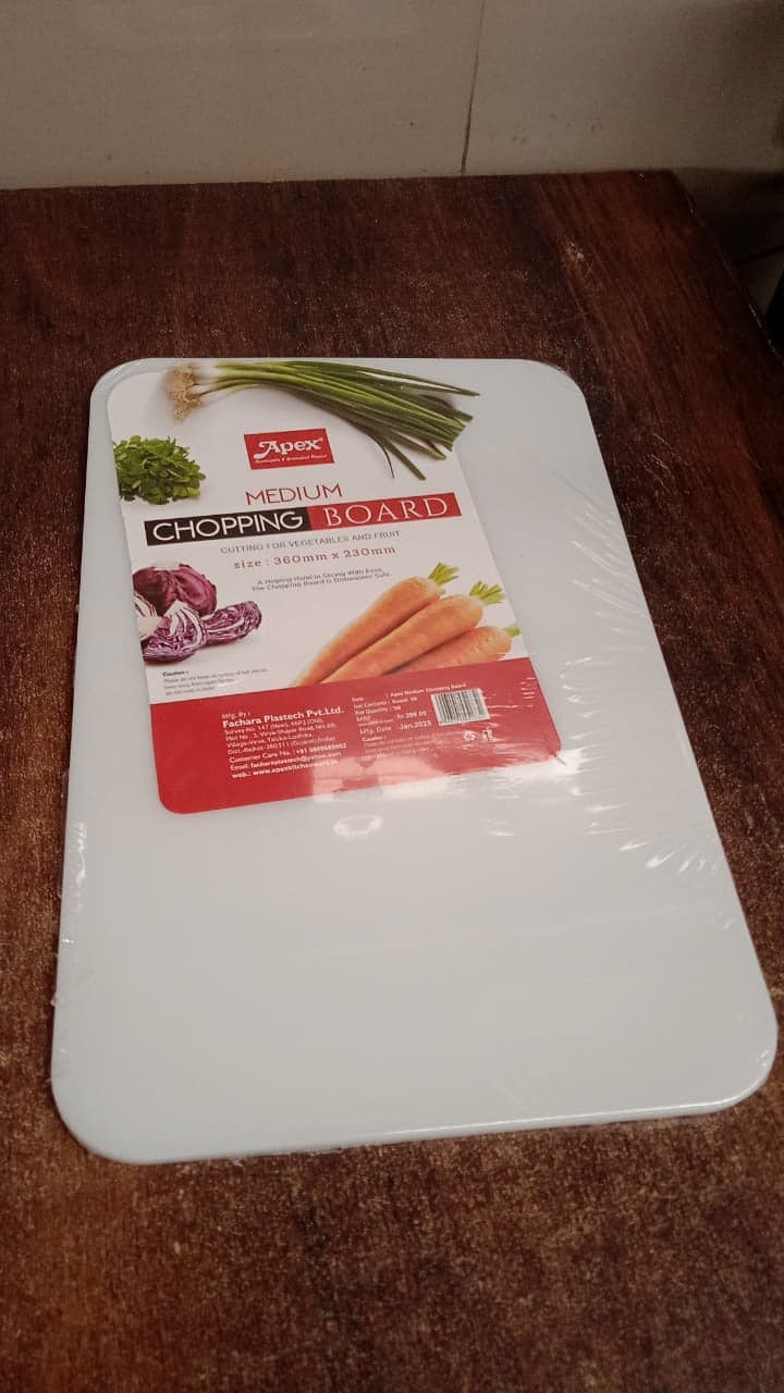 Apex Medium Plastic Chopping Board thumbnail 8
