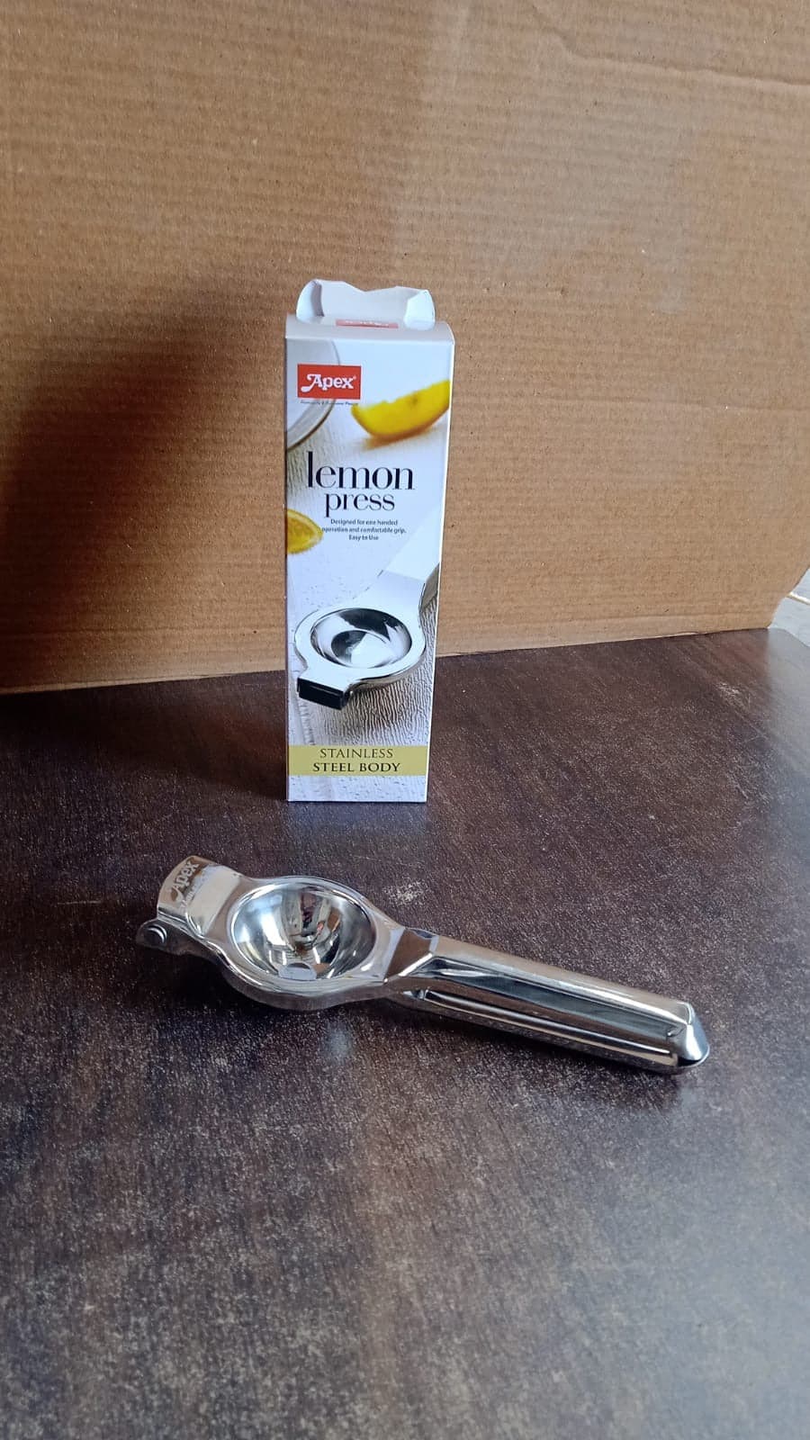 Apex Heavy Duty Stainless Steel Lemon Press Squeezer thumbnail 6