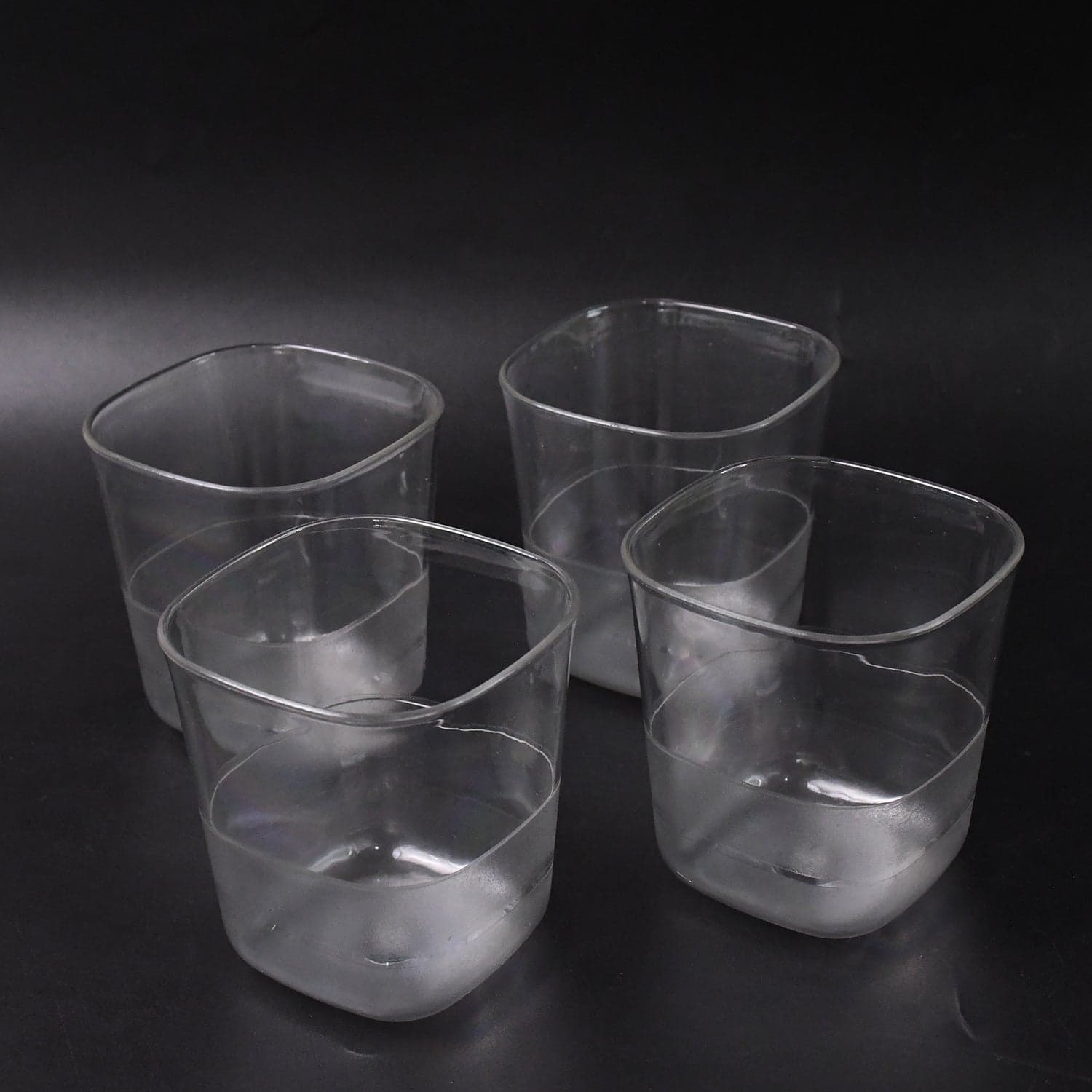 Transparent Stylish Premium Jug with Elegant Handle thumbnail 4