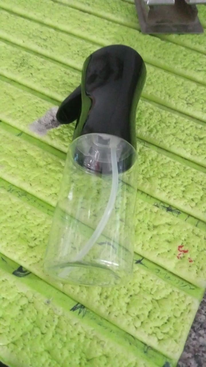 Plastic Oil Spray Bottle - Versatile Kitchen Gadgets (250 ML Approx) thumbnail 7