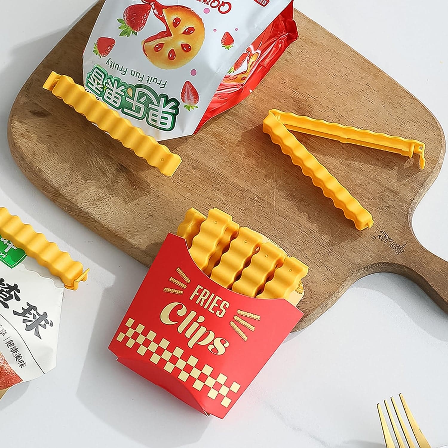 Cute French-Fries-Shaped Bag Clips With in a Magnetic Box (12 Pcs Set) thumbnail 7