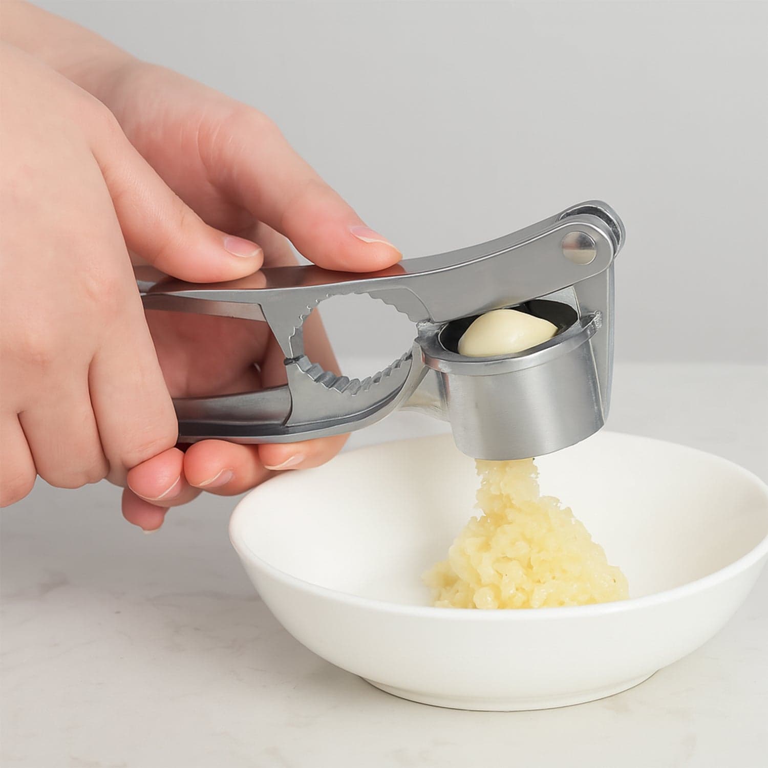 2 in1 Garlic Masher Premium Garlic Press & Walnut Cracker Opener (1 Pc) thumbnail 1