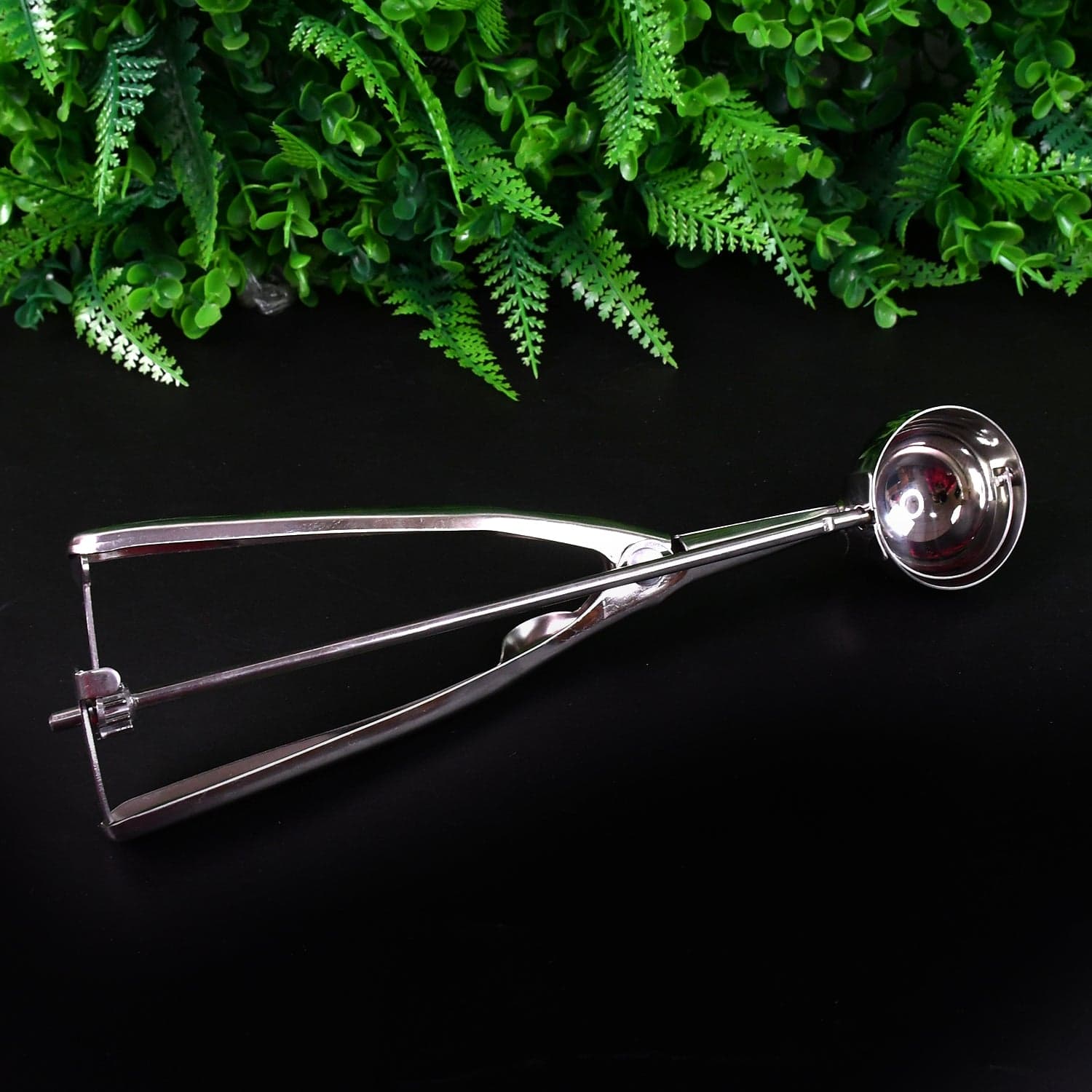 Stainless Steel Ice Cream Scoop (1 Pc) thumbnail 7
