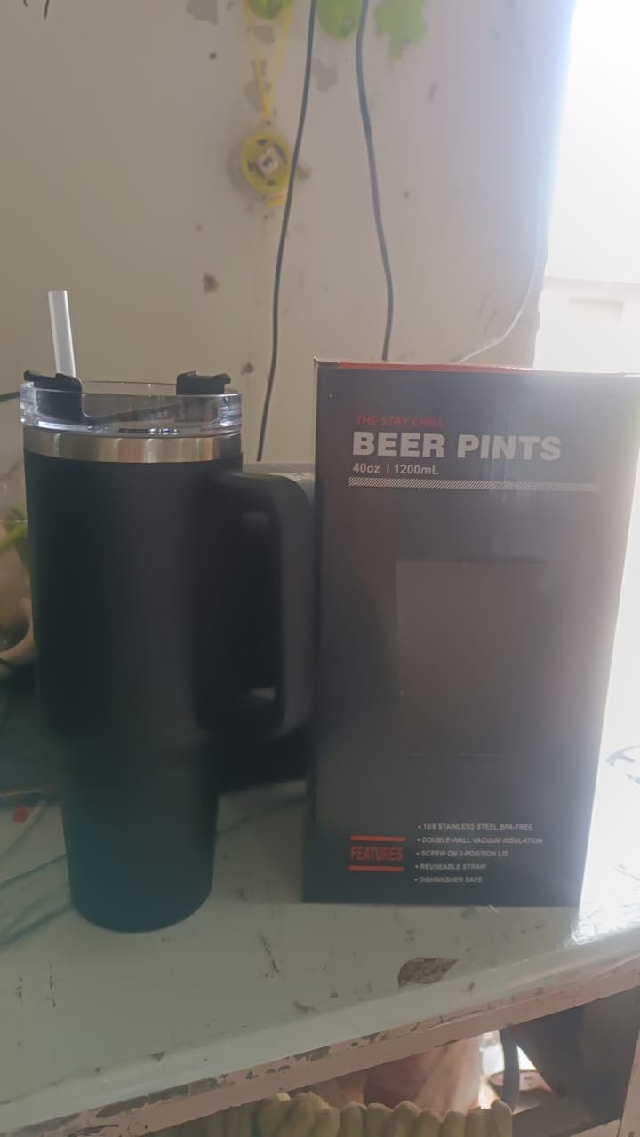 Vacuum Insulated Travel Mug With Straw And Handle thumbnail 6