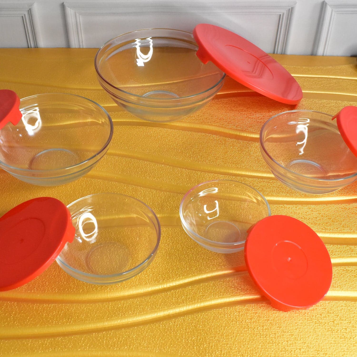 Modern Glass Bowl Set, Mixing / Storage Bowls with Red Lids (5 Pcs Set) thumbnail 4