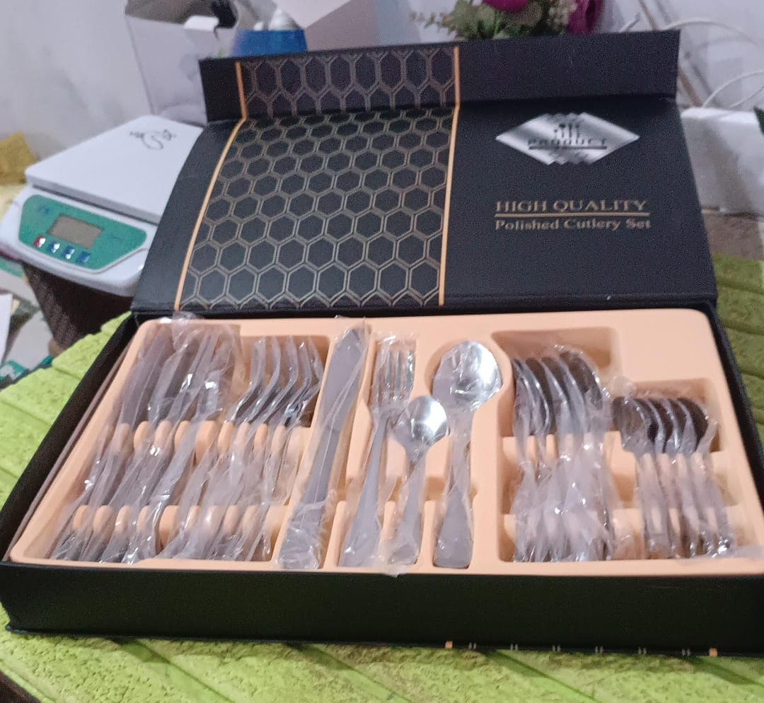 Premium Silver Daily Use Cutlery Set Stainless Steel Luxury Combo Set of 24 thumbnail 12