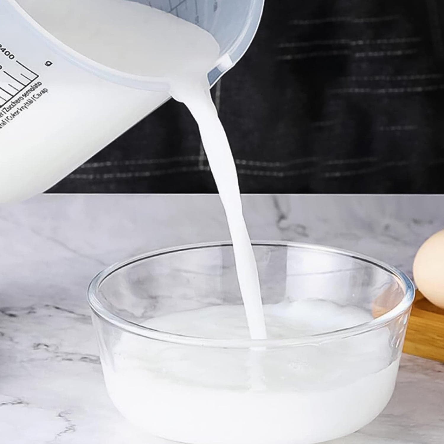 Plastic Baking Measuring Cup 2.5L Measurement with Scale Kitchen Pouring Cup thumbnail 4