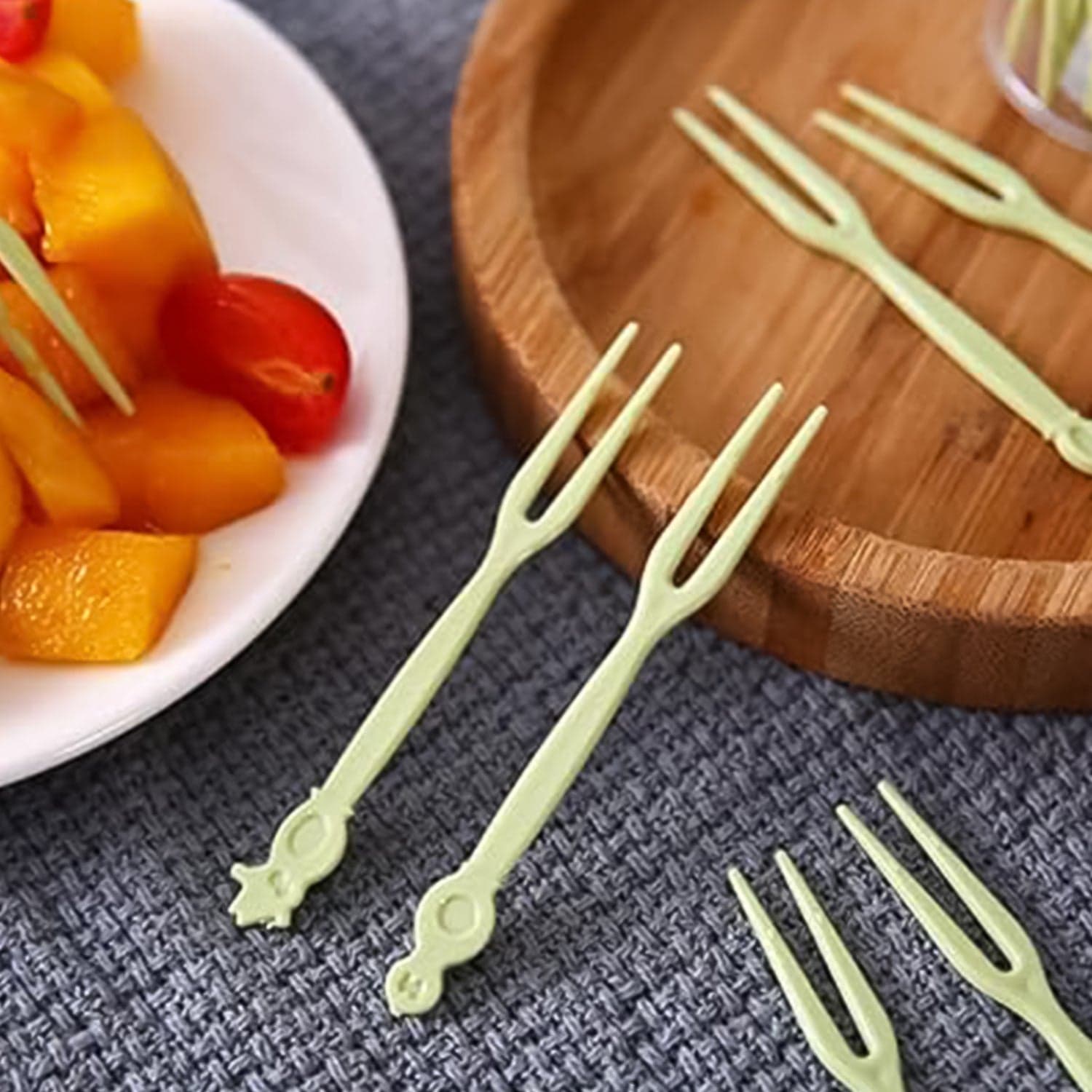 Plastic Fruit Forks Cake Dessert Forks Mini Forks (50 Pcs Set) thumbnail 3