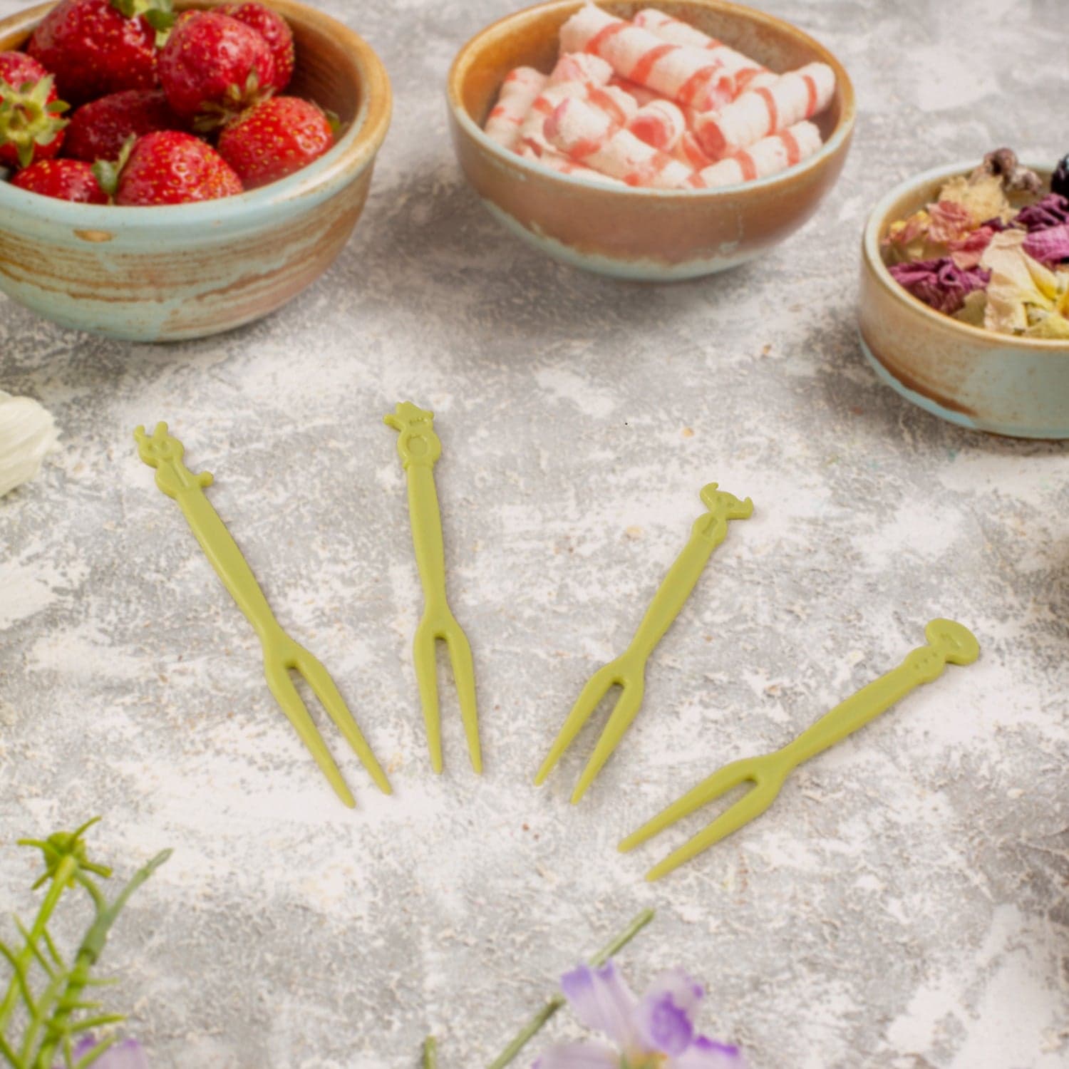 Plastic Fruit Forks Cake Dessert Forks Mini Forks (50 Pcs Set) thumbnail 6