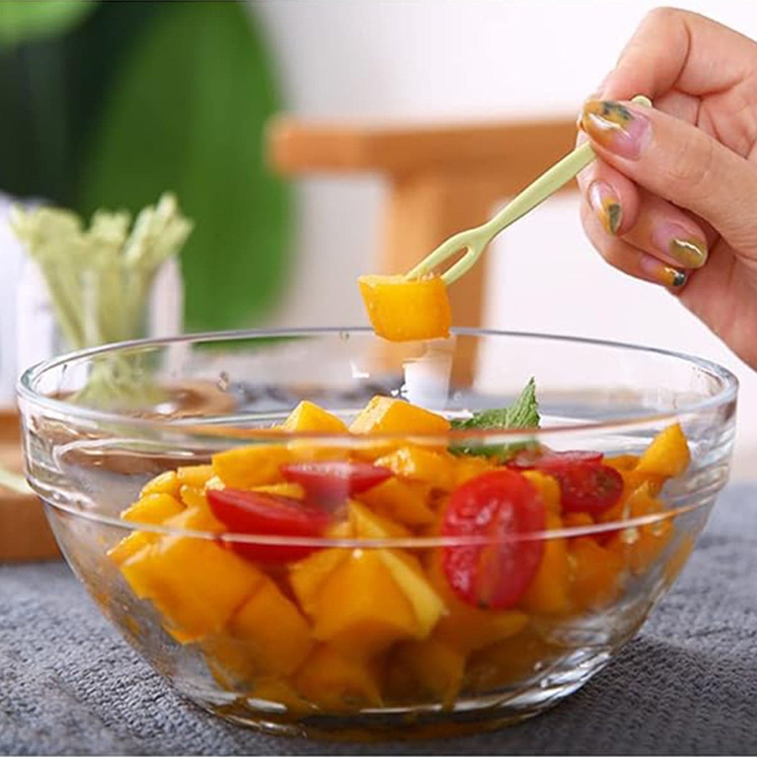 Plastic Fruit Forks Cake Dessert Forks Mini Forks (50 Pcs Set) thumbnail 7