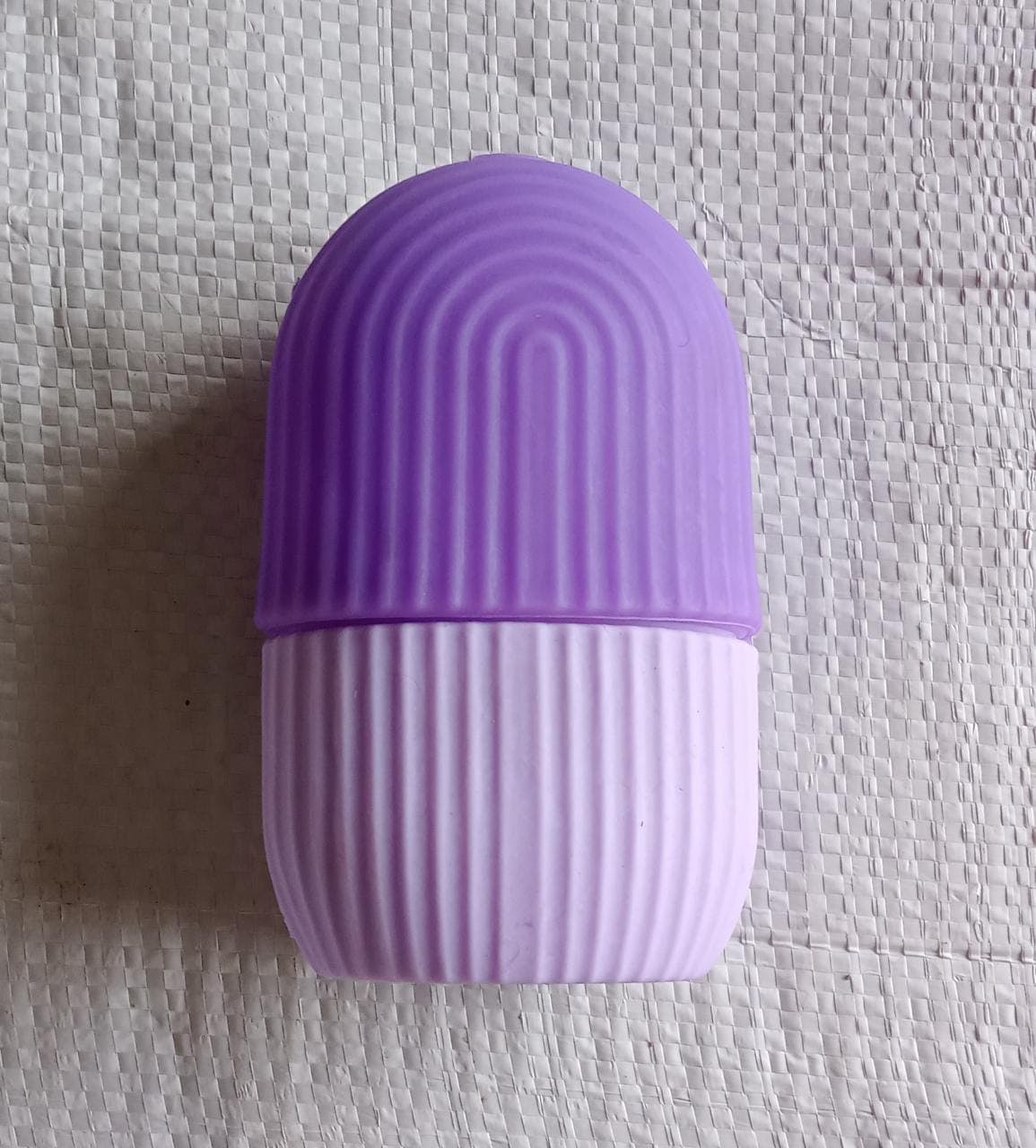 Beauty Ice Roller for Face & Eye Massage (Reusable, Purple / Without Box) thumbnail 15