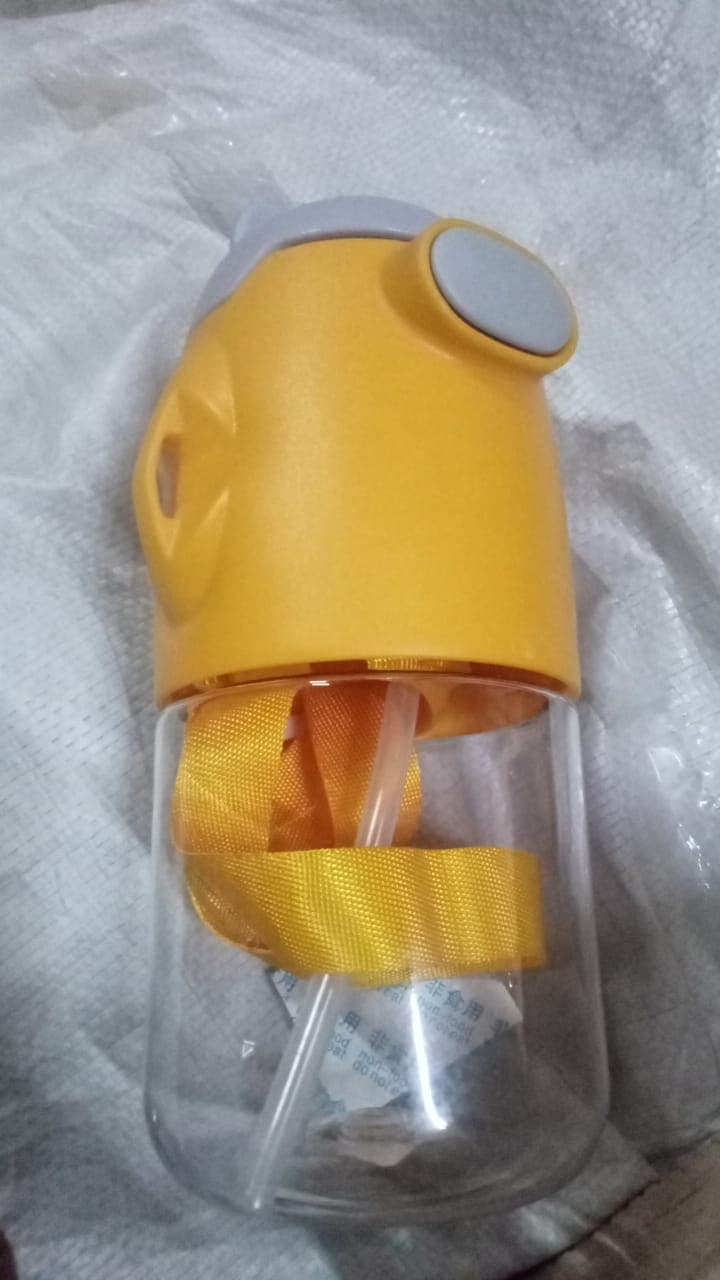 Large Capacity Plastic Water Bottle (1 Pc) thumbnail 8
