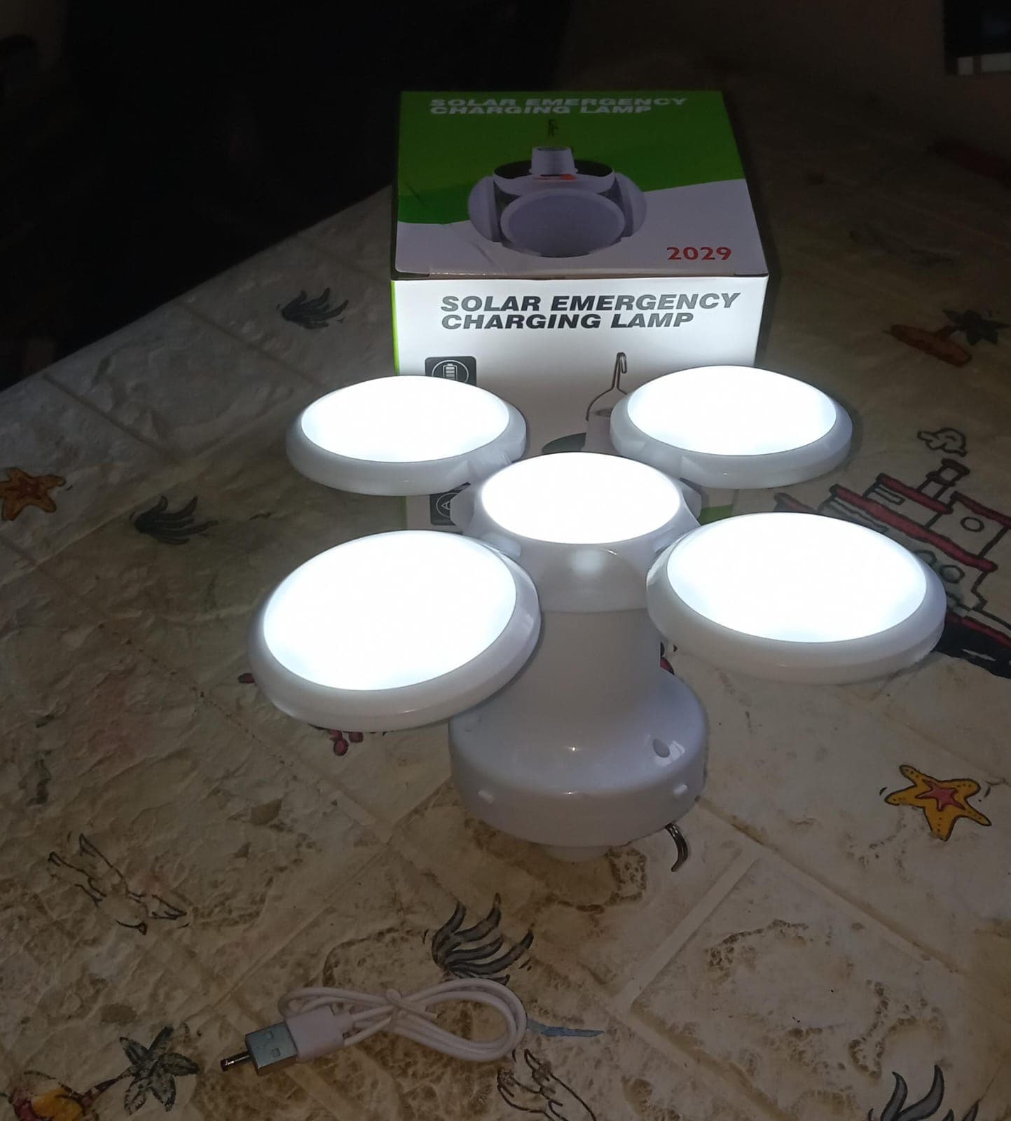 Solar Multi-Functional Emergency Led Light Of Usb Rechargeable thumbnail 13