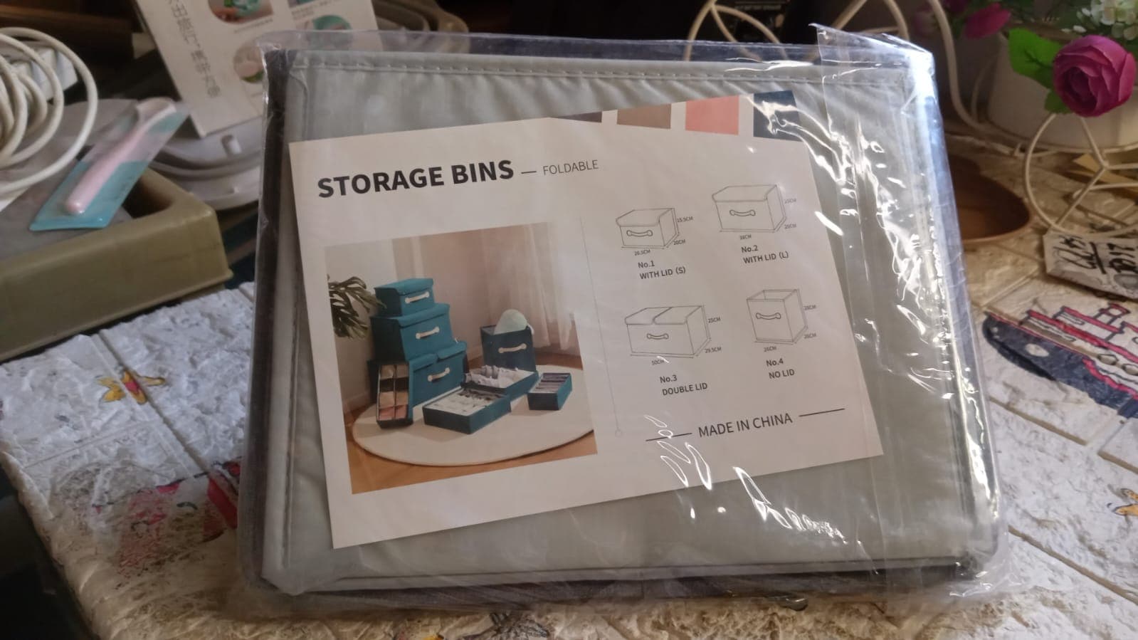 Small Foldable Storage Box With Lid And Handles thumbnail 7