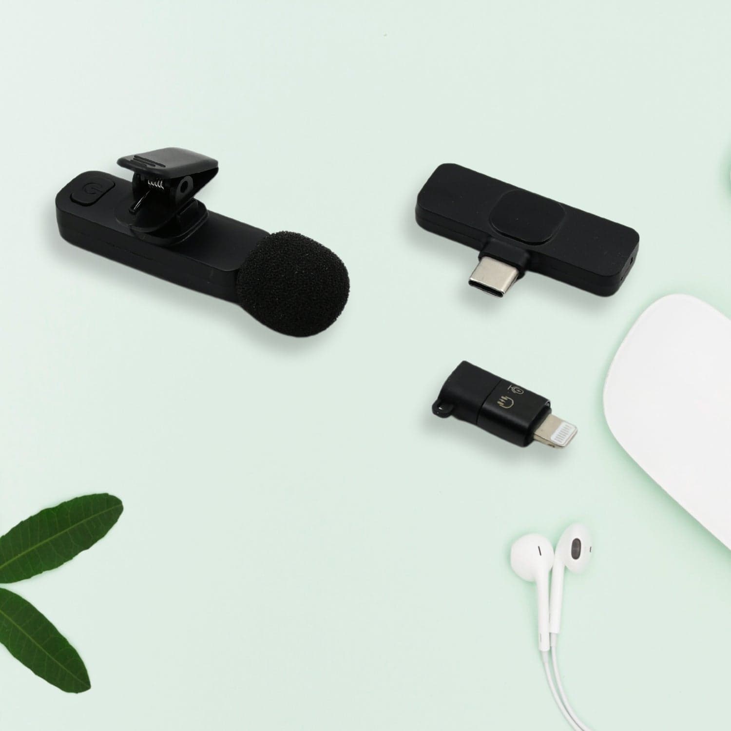 Intelligent Noise Cancelling Live Streaming Clip on Microphone for Type-C & for iPhone with Charging Mini Wireless Lapel Collar Microphone thumbnail 6
