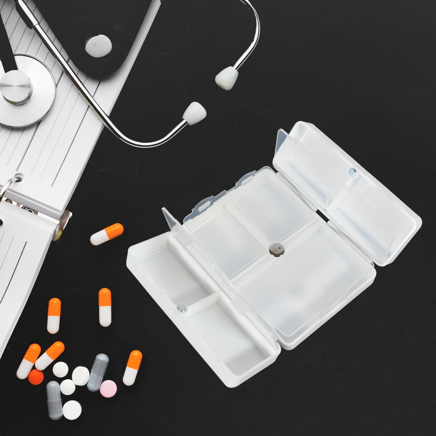 Magnetic Pill Organizer 7 Compartments Portable Pill Case Travel Pill Organizer (1 Pc) thumbnail 3