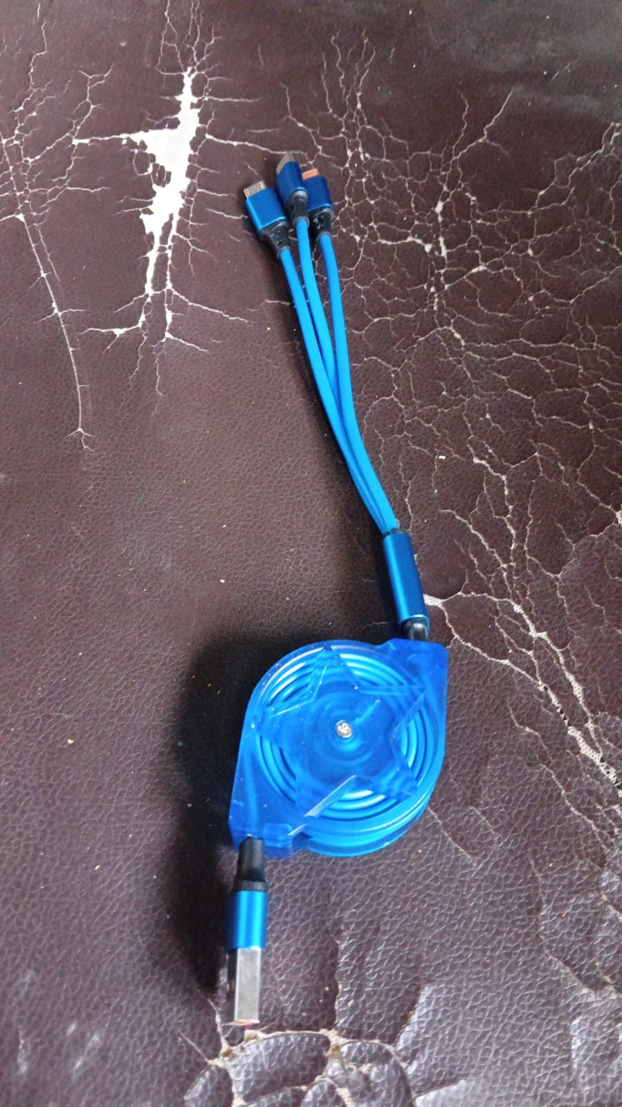 Retractable 3-in-1 Charger Cable for Phones & Android (1 Pc, Multi-USB) thumbnail 8