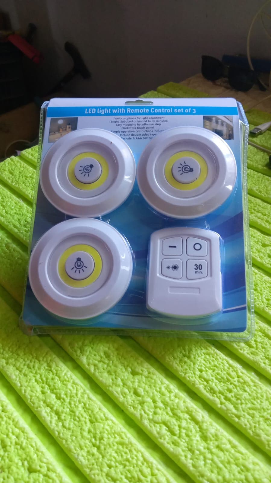 Led Light Under Closet Battery Powered Closet Wall Lamp With Remote Control (Battery Not Included) thumbnail 8