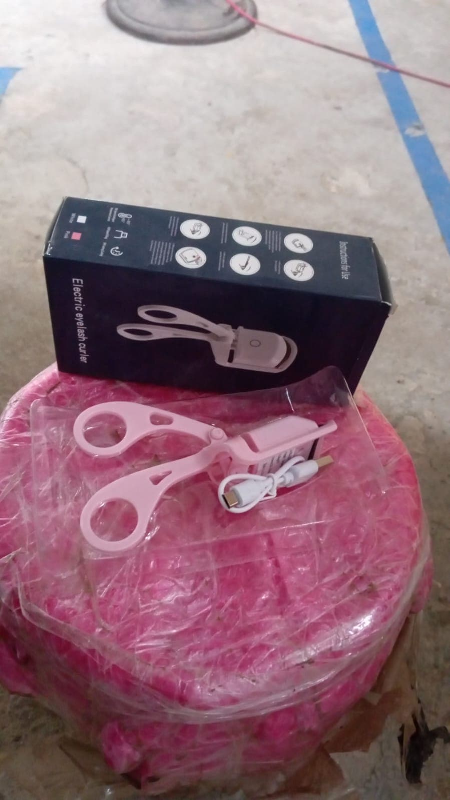Electric Heated Eyelash Curlers (1 Pc) thumbnail 7